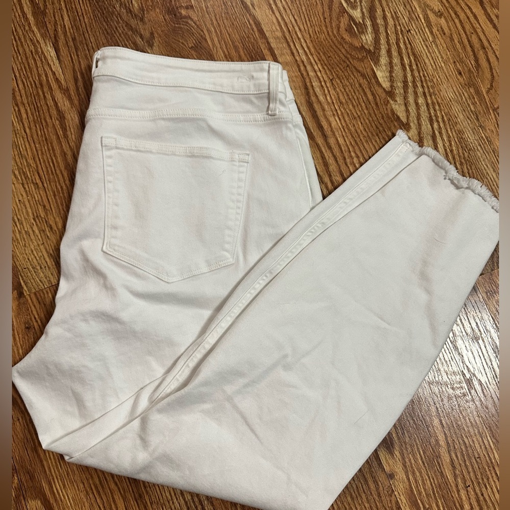 🆕 Vinyard Vines High Rise Candiani Milan White Jeans Size 35